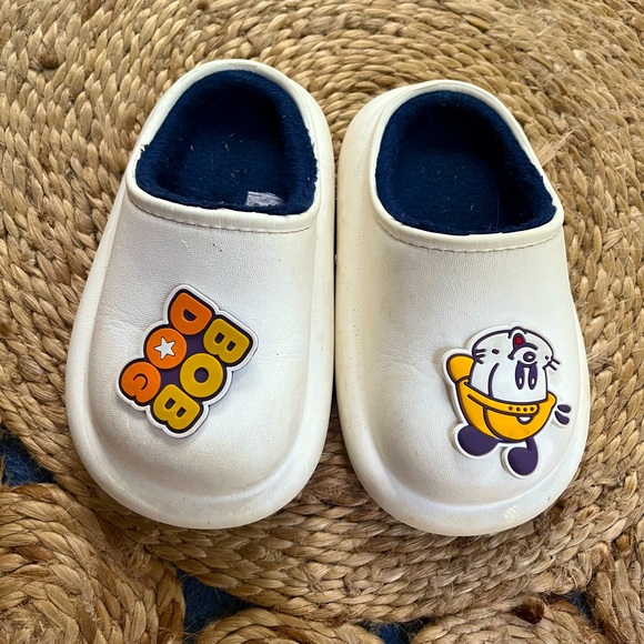 Kids Indoor and outdoor warm waterproof slippers Fit 3-4 Year Old - Picture 3 of 4